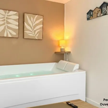 Casa de Férias L'atlantide Maison&spa - Accès Direct à La Saint-Hilaire-de-Riez