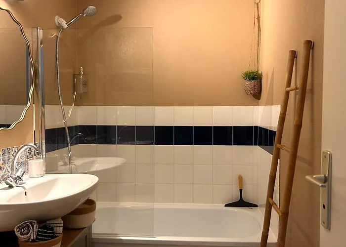 Casa de Férias L'atlantide Maison&spa - Accès Direct à La Saint-Hilaire-de-Riez